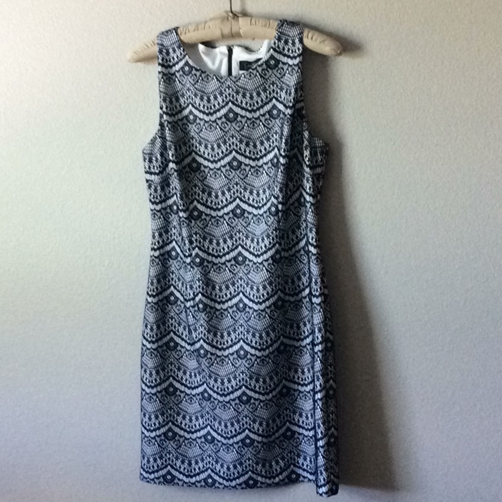 Jessica Simpson Sheath